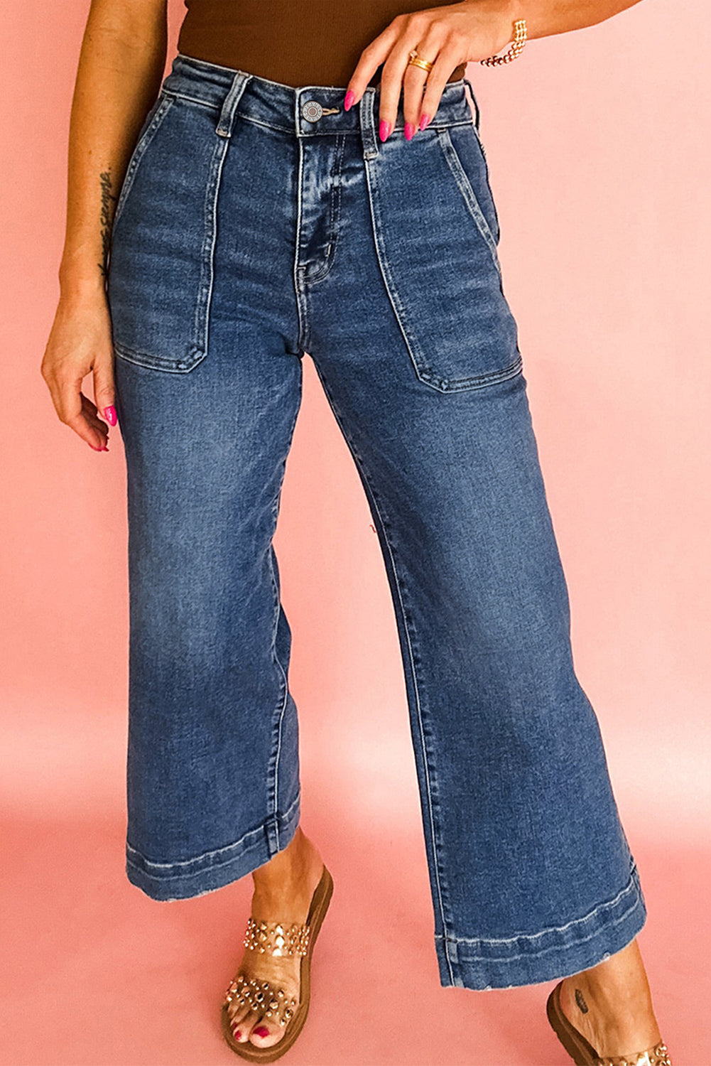 Large front pocket jeans with thick hem line