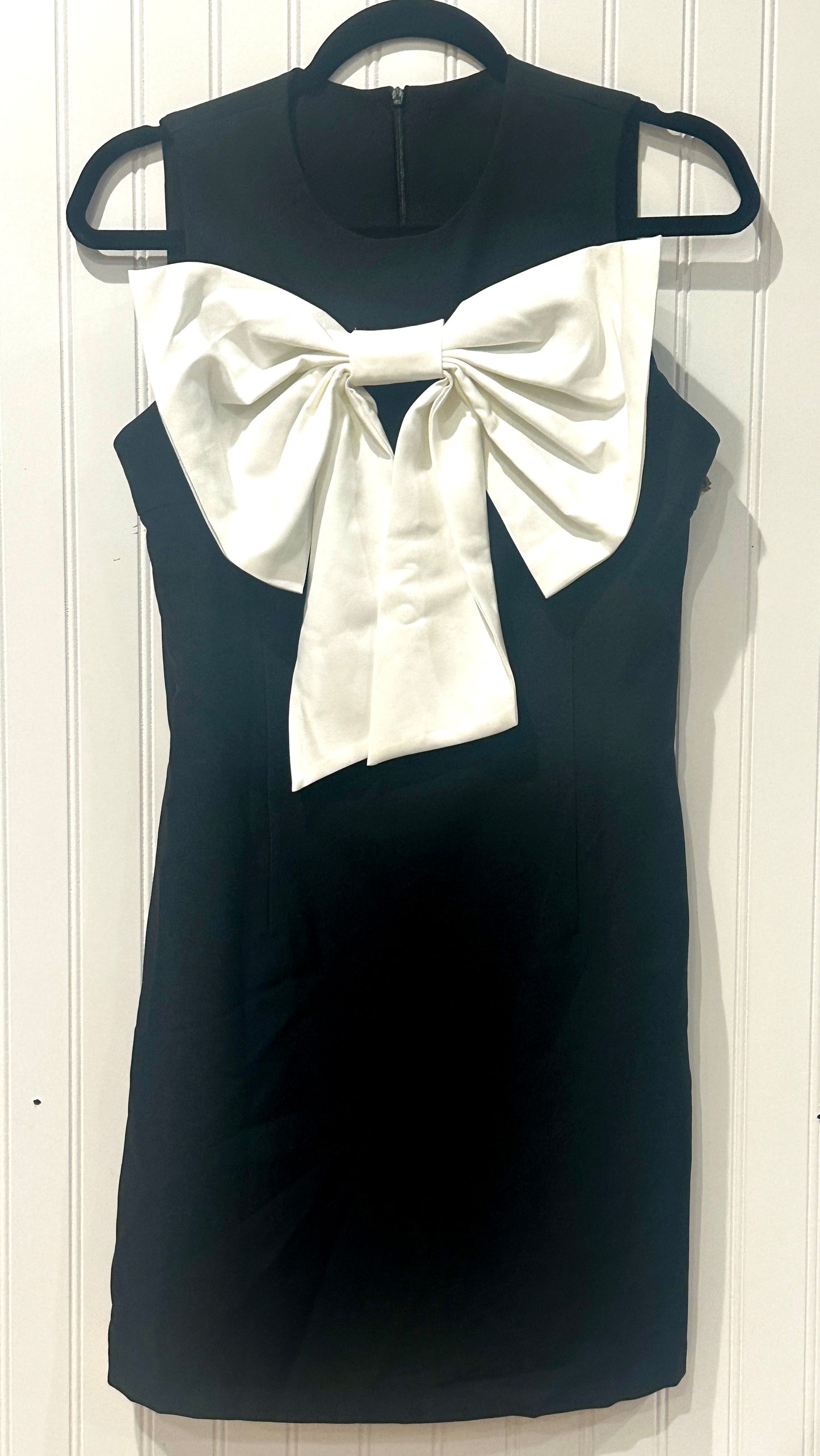 Black dress cream bow