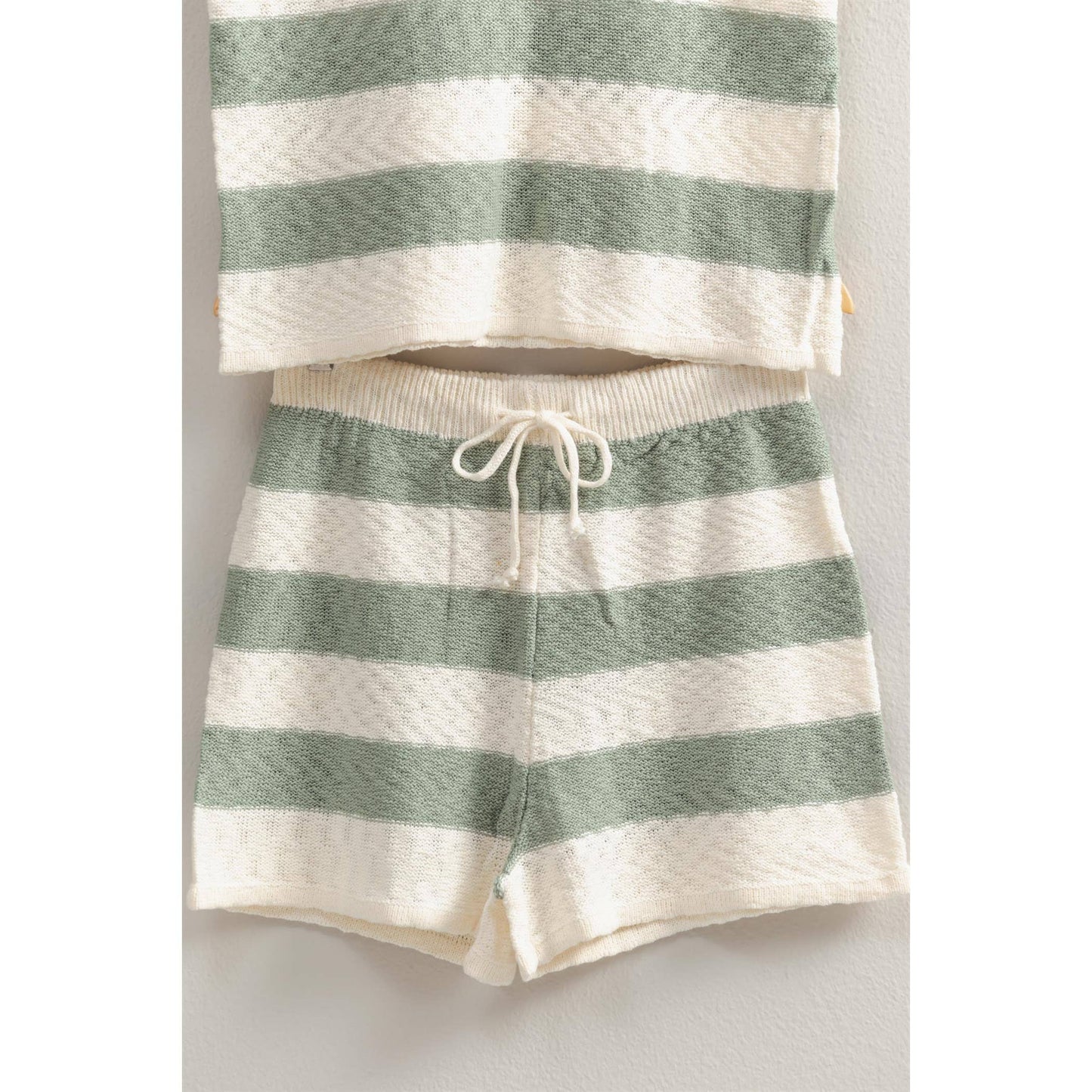 SET-Striped Sweater Top And Shorts Set