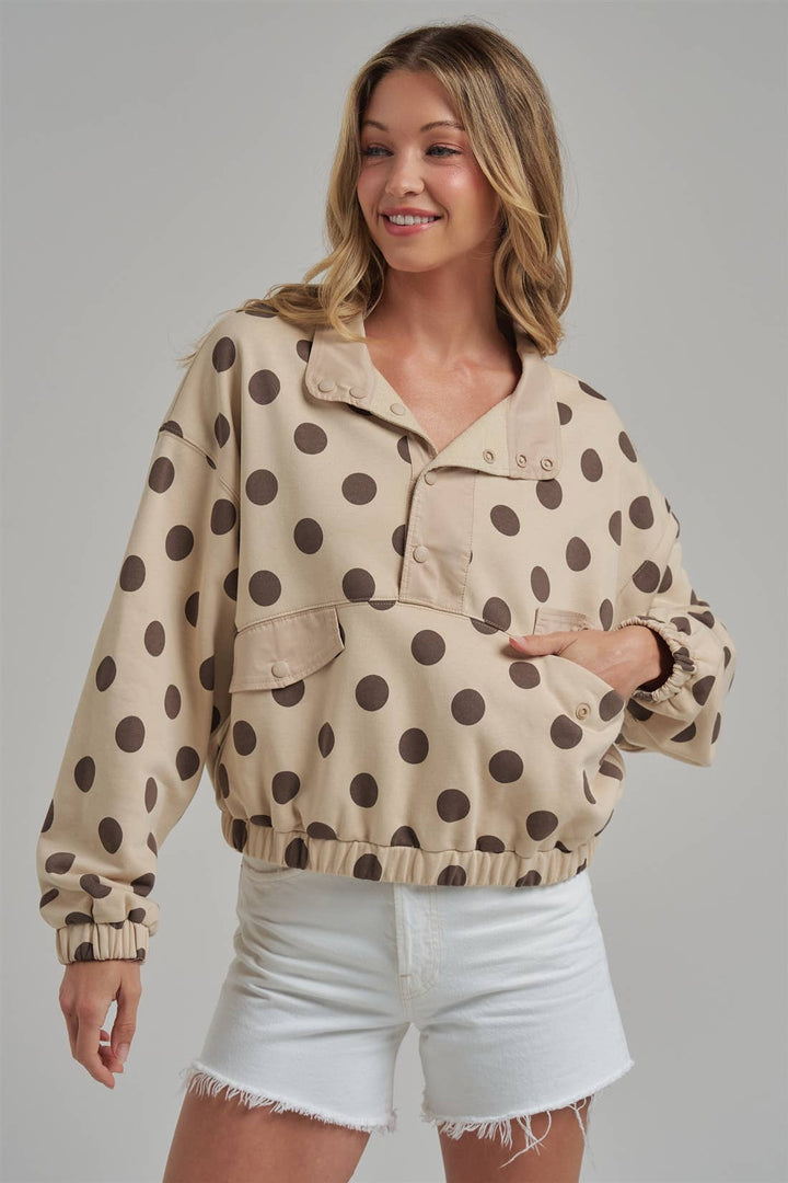 POLKA DOT HALF PLACKET PULLOVER TOP