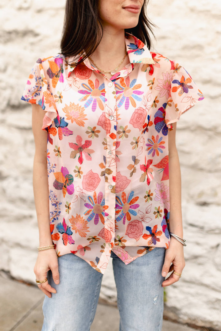 FLORAL FLUTTER SLEEVE BLOUSE