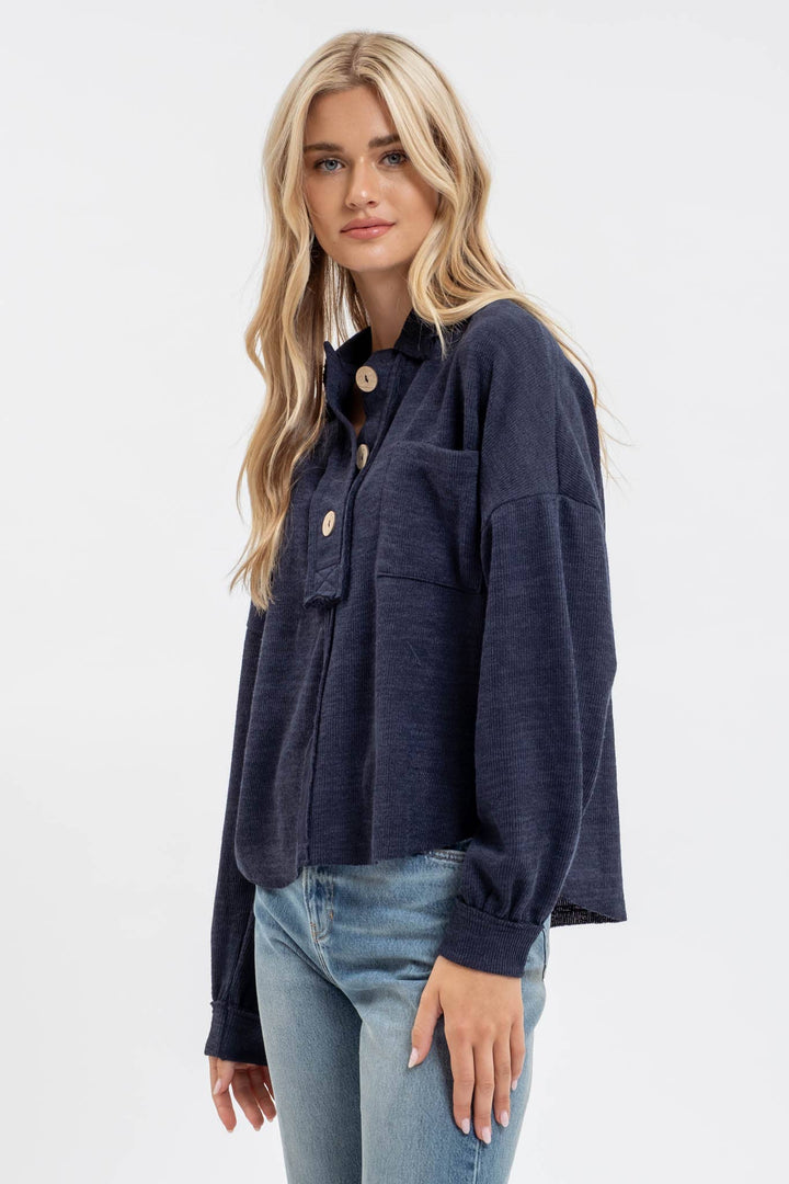 COLLARED RAW EDGE KNIT TOP