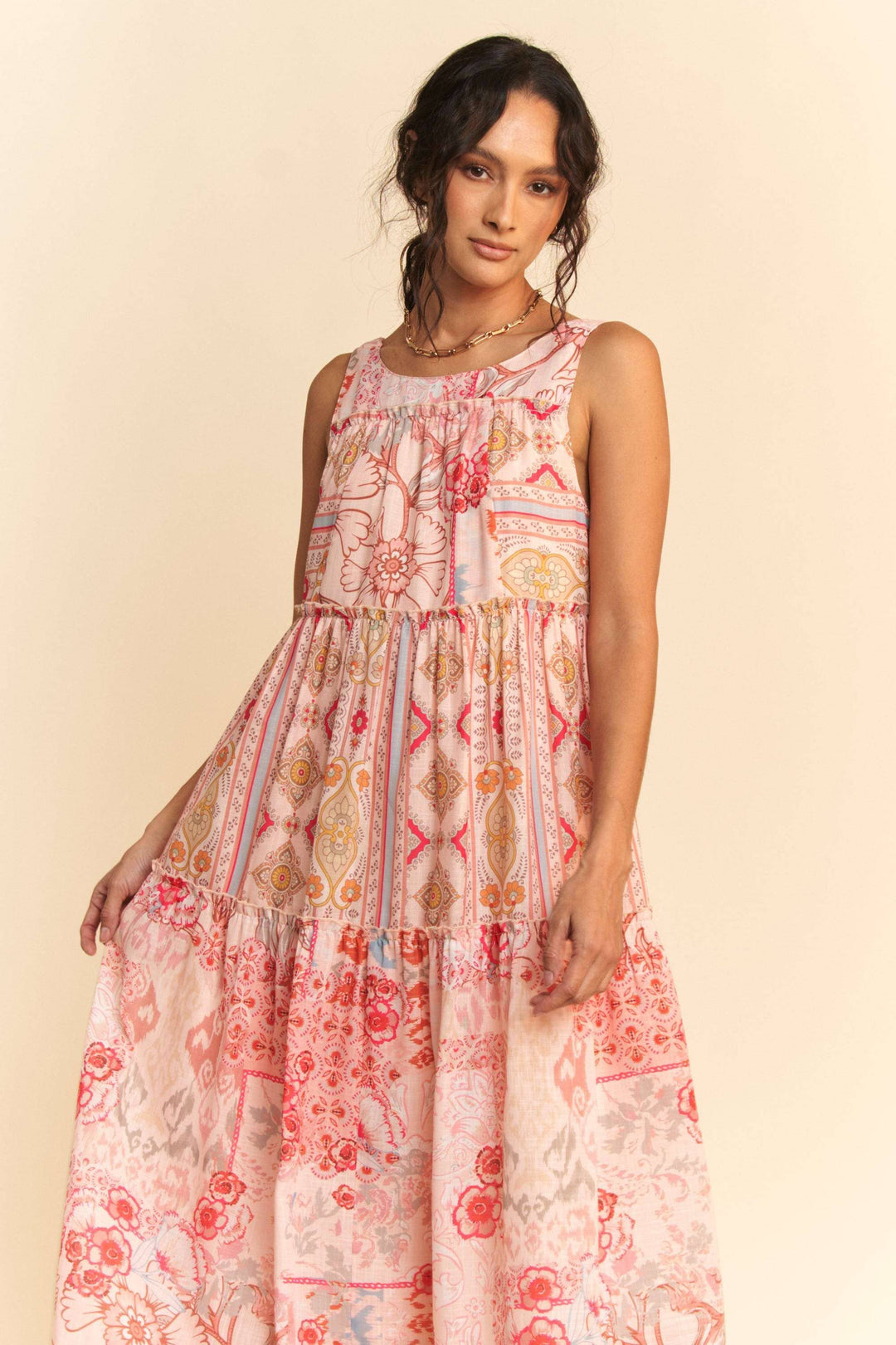 GEO FLORAL MIX SLEEVELESS TIRERED MAXI DRESS