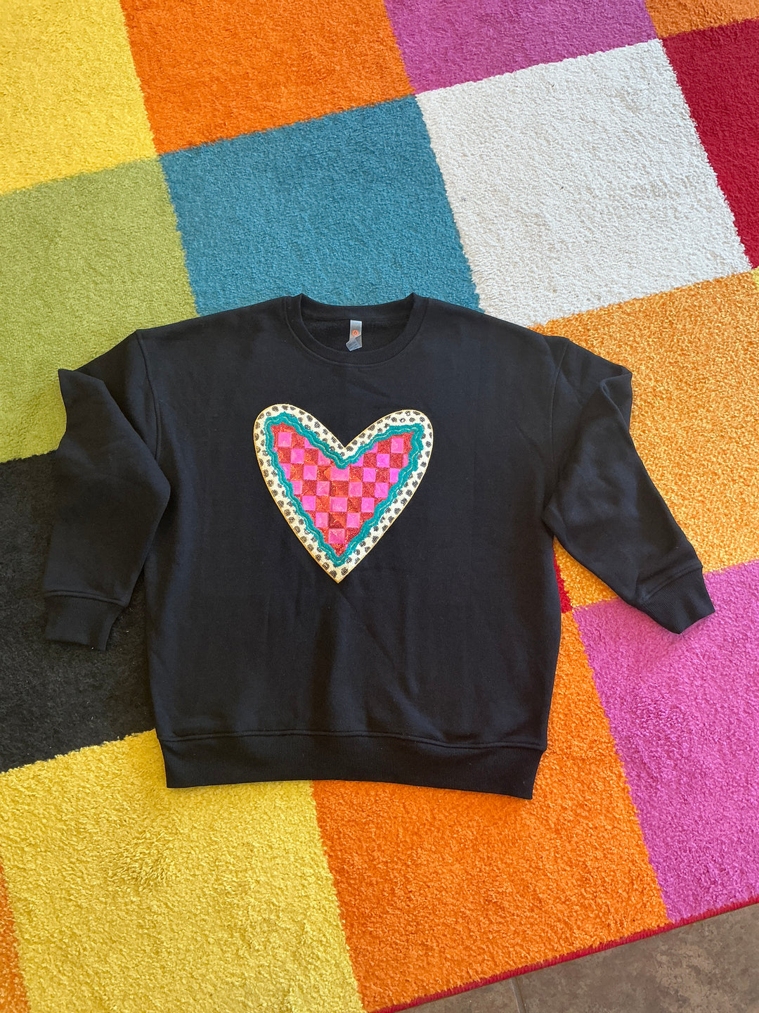 Blak sweatshirt with Sequins heart