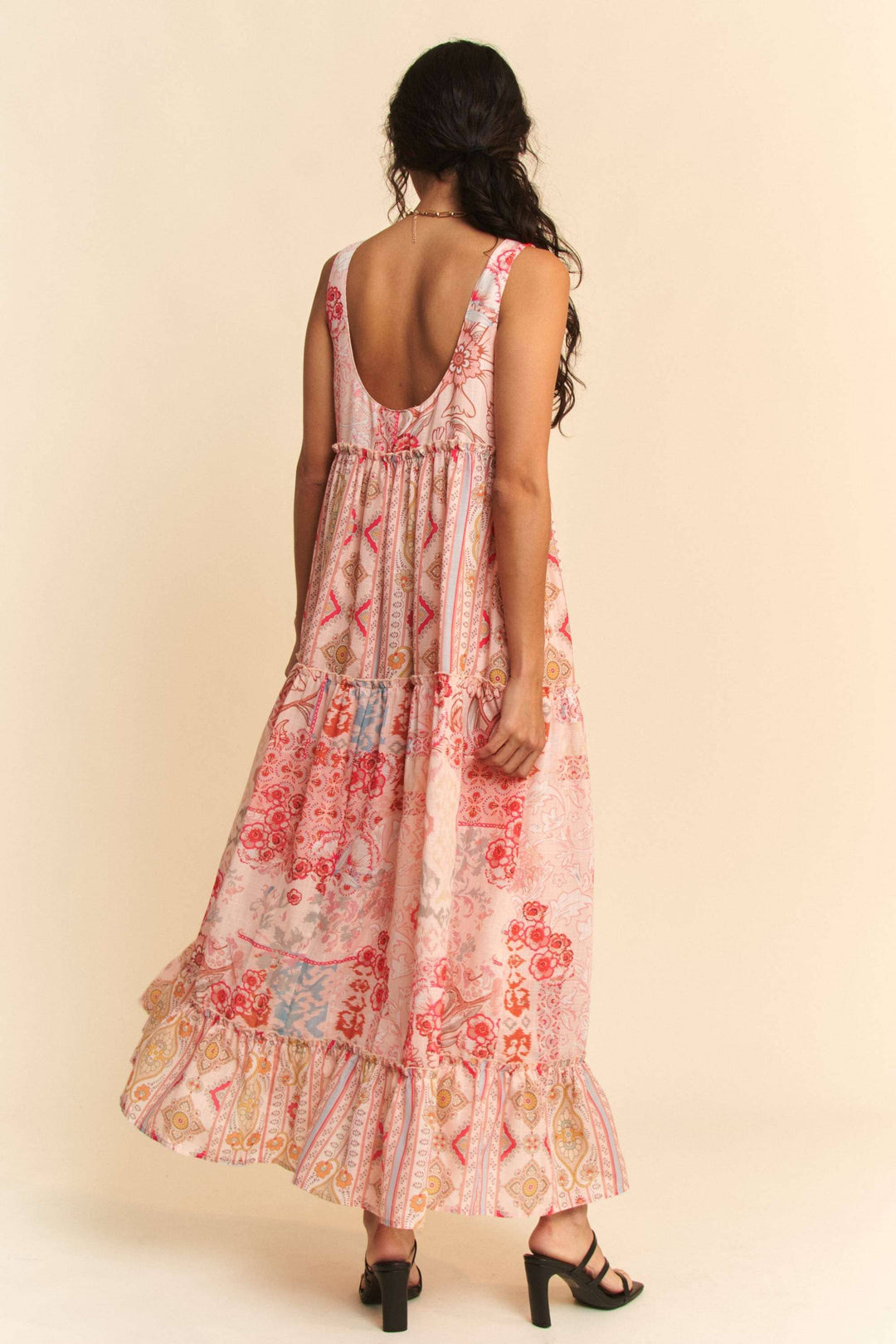 GEO FLORAL MIX SLEEVELESS TIRERED MAXI DRESS