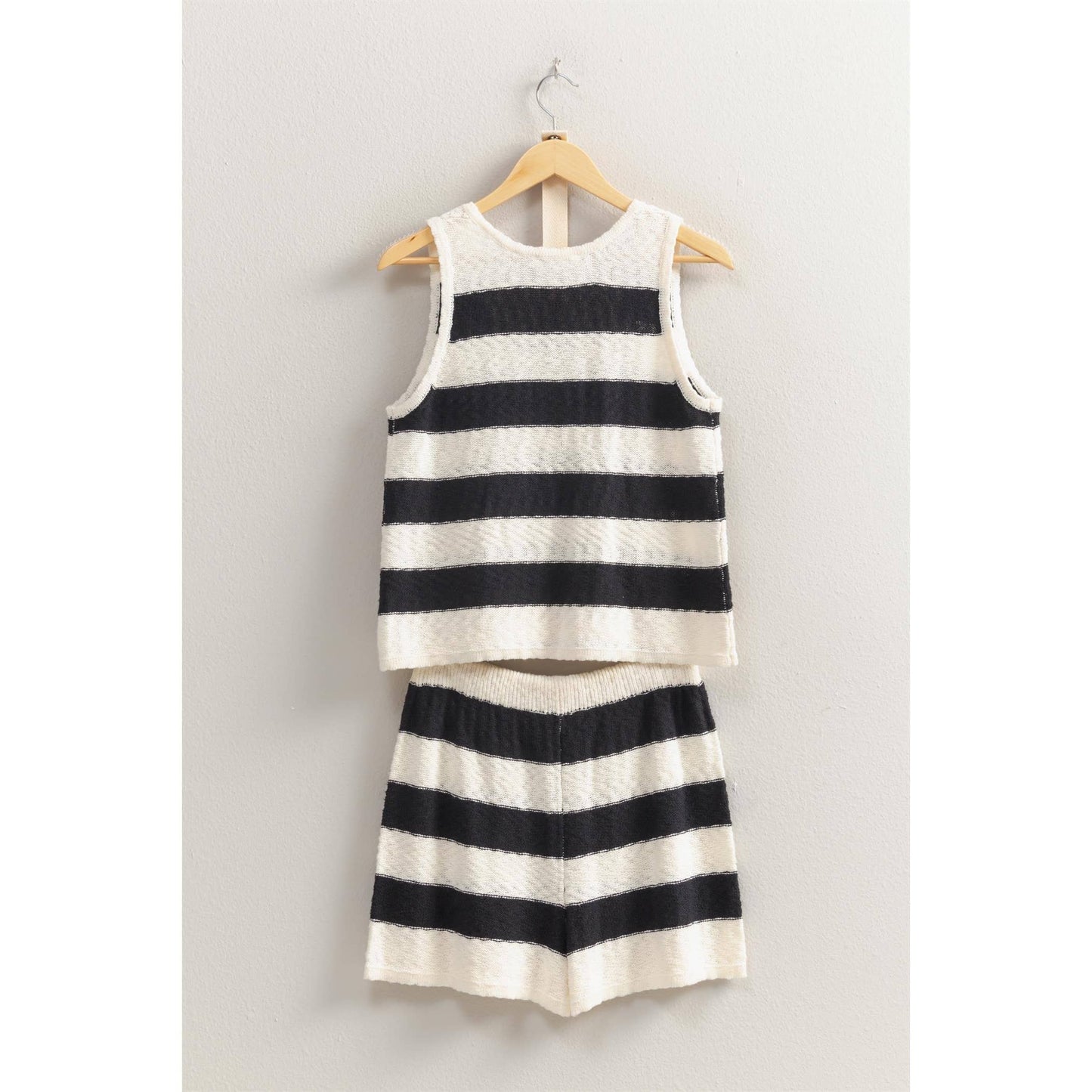 SET-Striped Sweater Top And Shorts Set