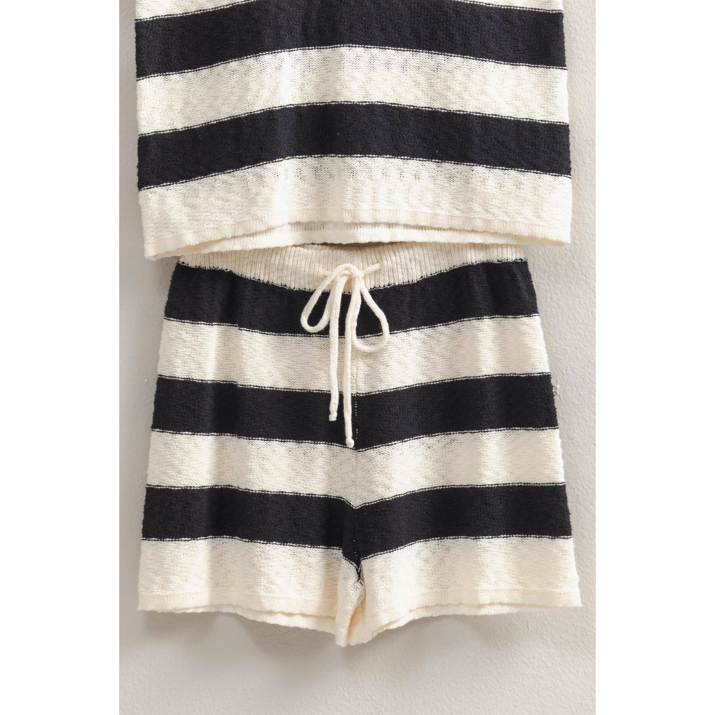 SET-Striped Sweater Top And Shorts Set