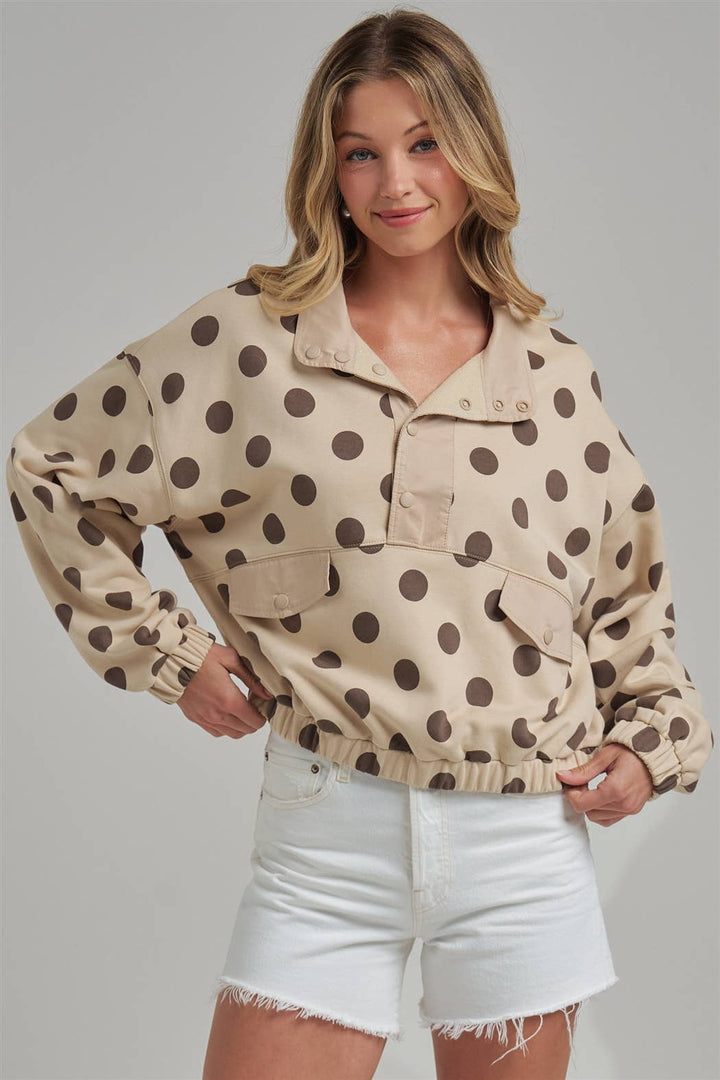 POLKA DOT HALF PLACKET PULLOVER TOP