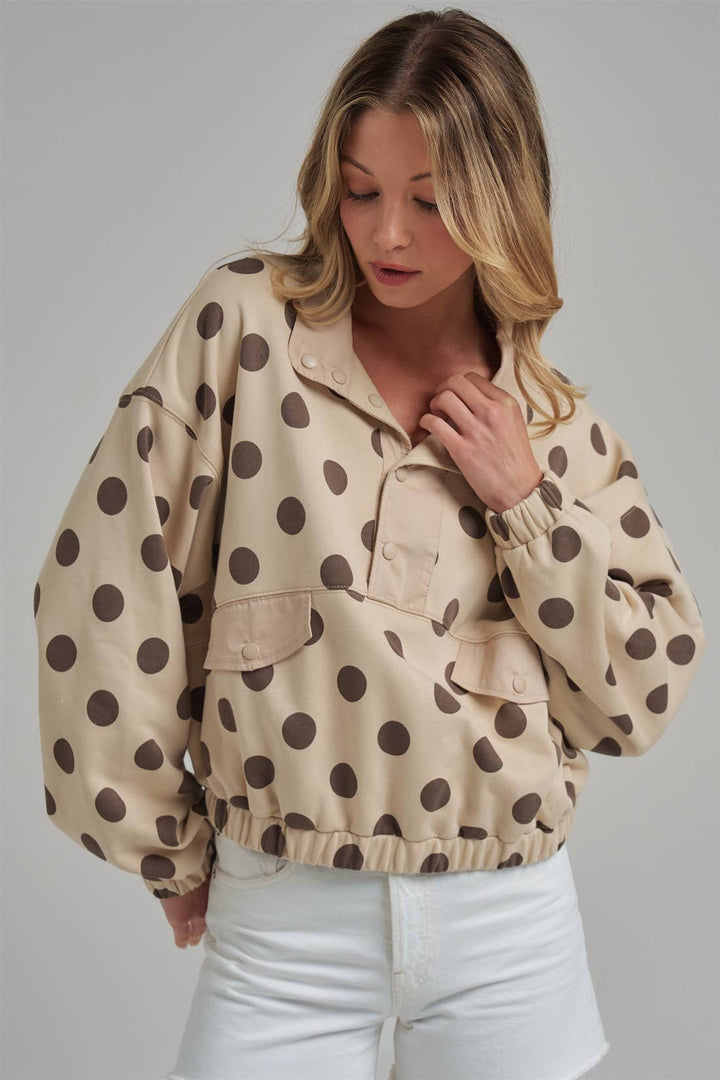 POLKA DOT HALF PLACKET PULLOVER TOP